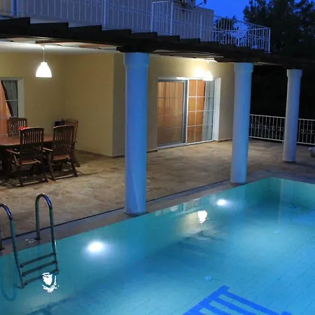 Villa Adavillas Blees *